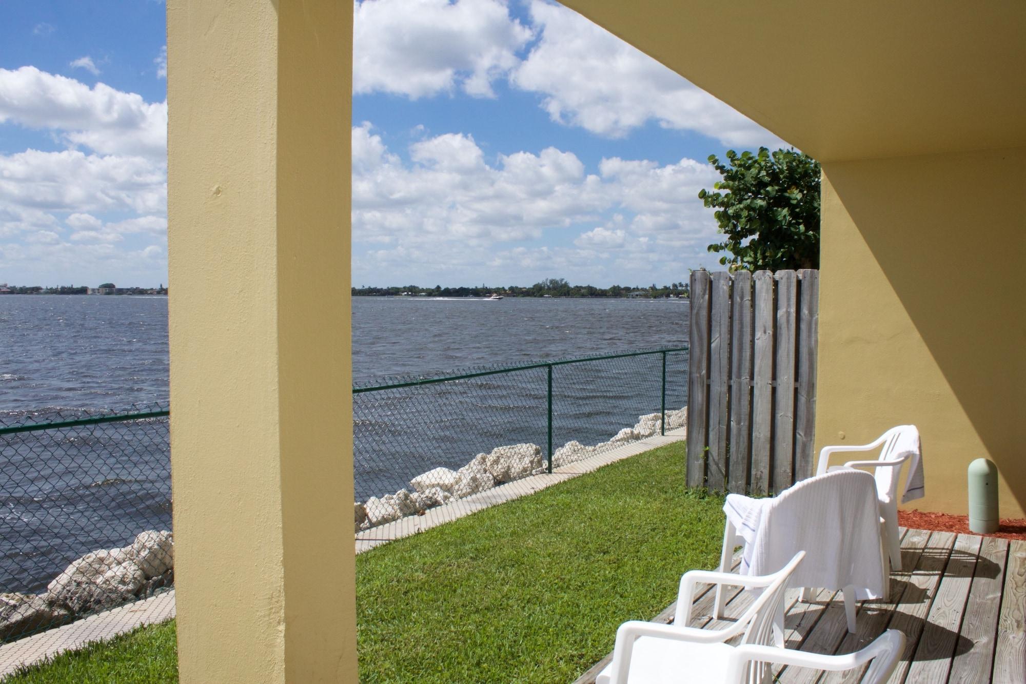 Palm 3* Lake Worth Beach